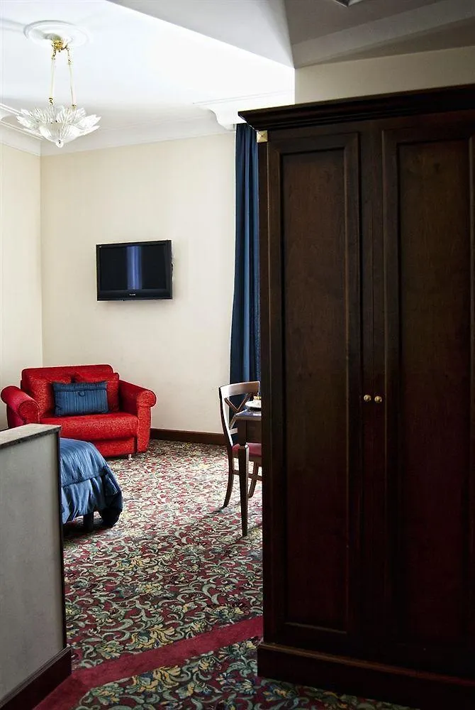 Beau Site - Antica Residenza Hotel Rome 4*,  Italy