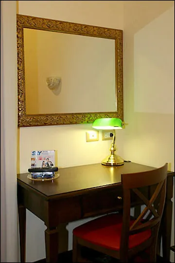 Beau Site - Antica Residenza Hotel Rome 4*,