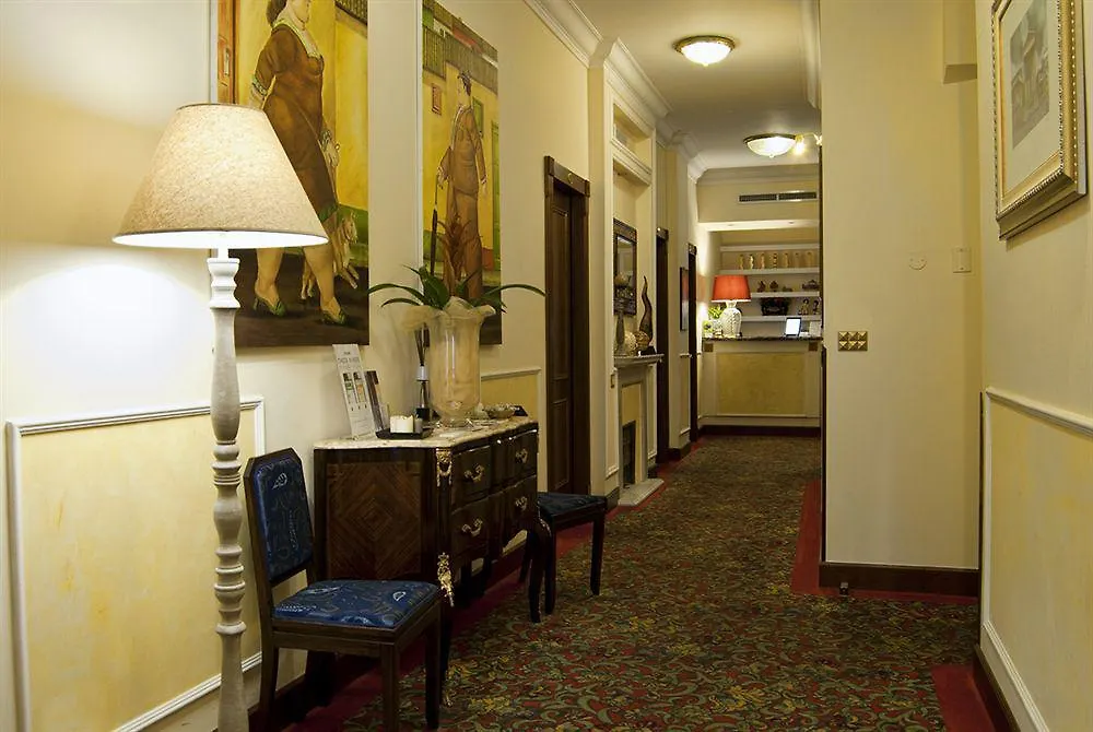 Beau Site - Antica Residenza Hotel Rome 4*,
